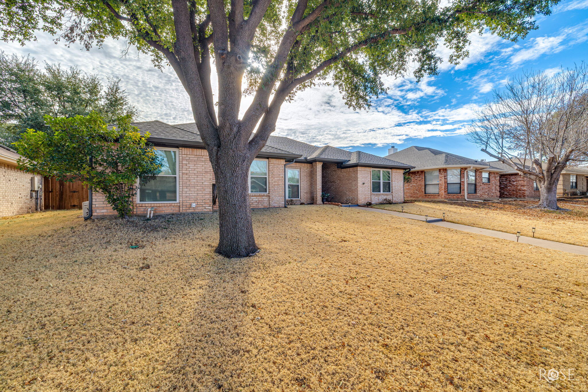 4822 Scarlet Oak Drive Property Photo 4