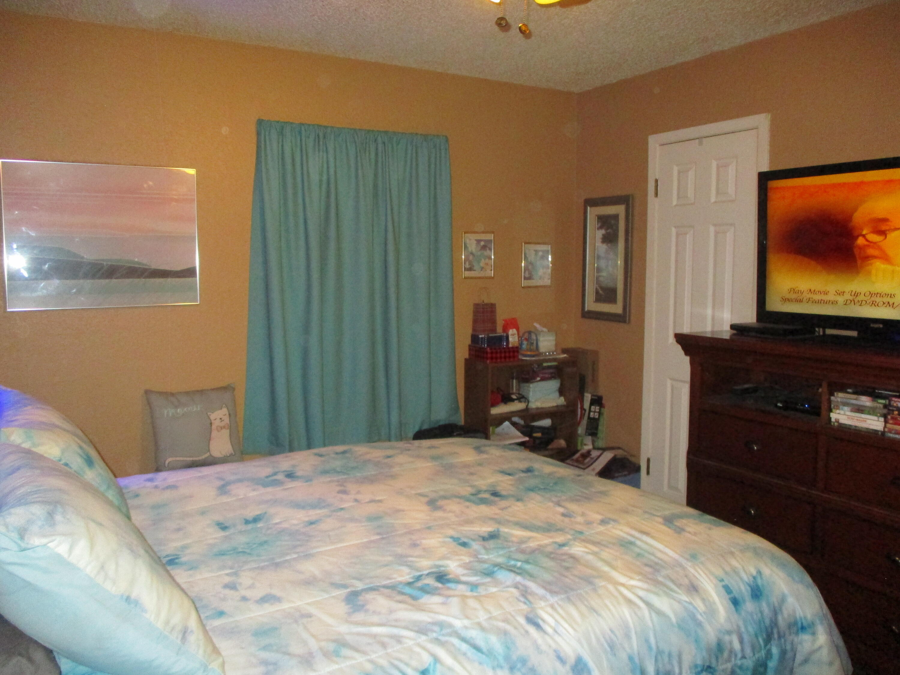 530 E 44th Street Property Photo 10