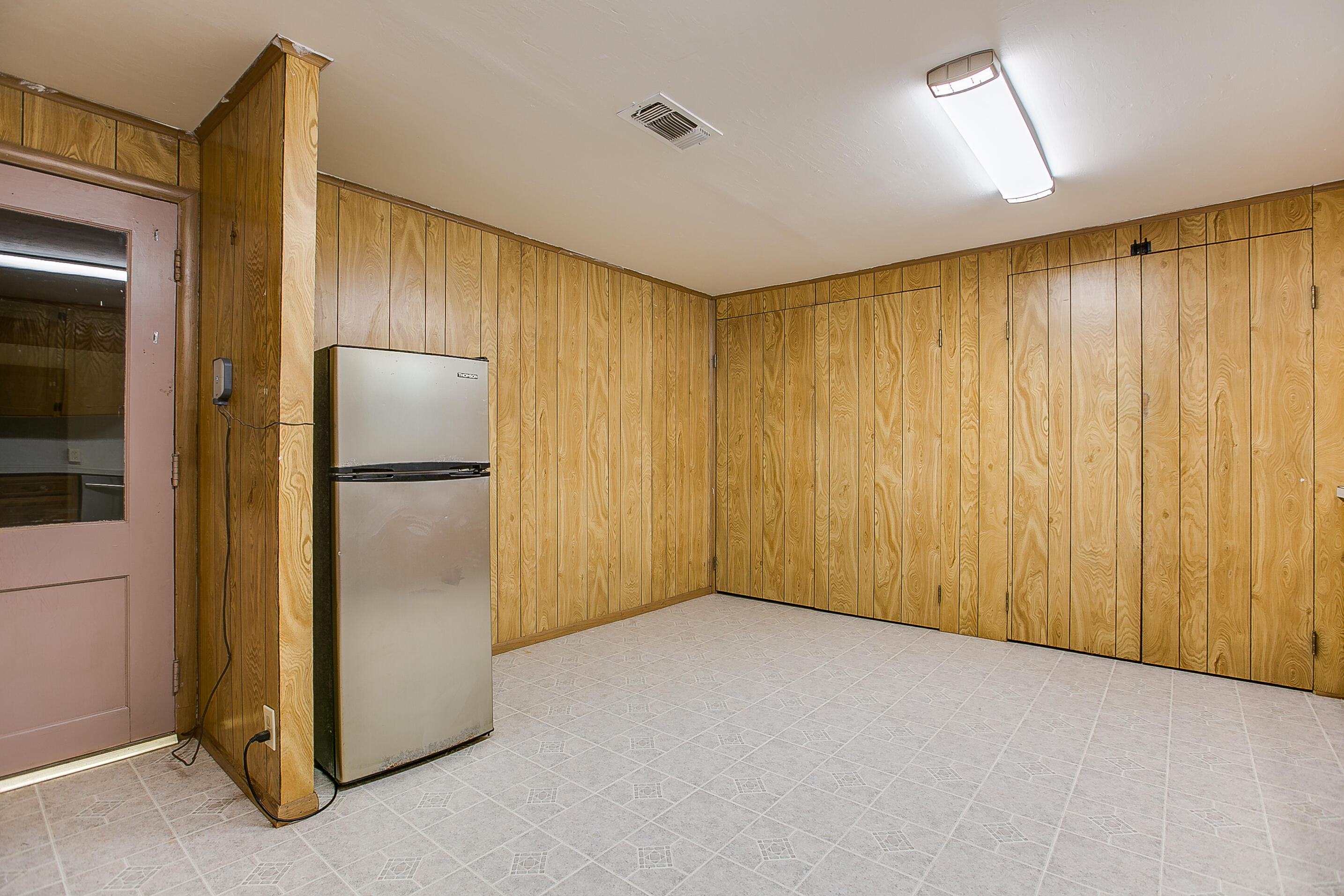 2219 W Twohig Avenue Property Photo 13