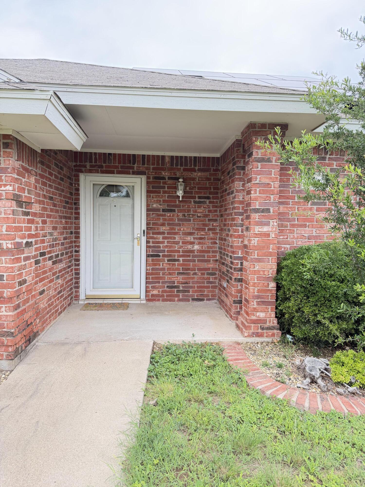 3514 Shadyhill Drive Property Photo 2