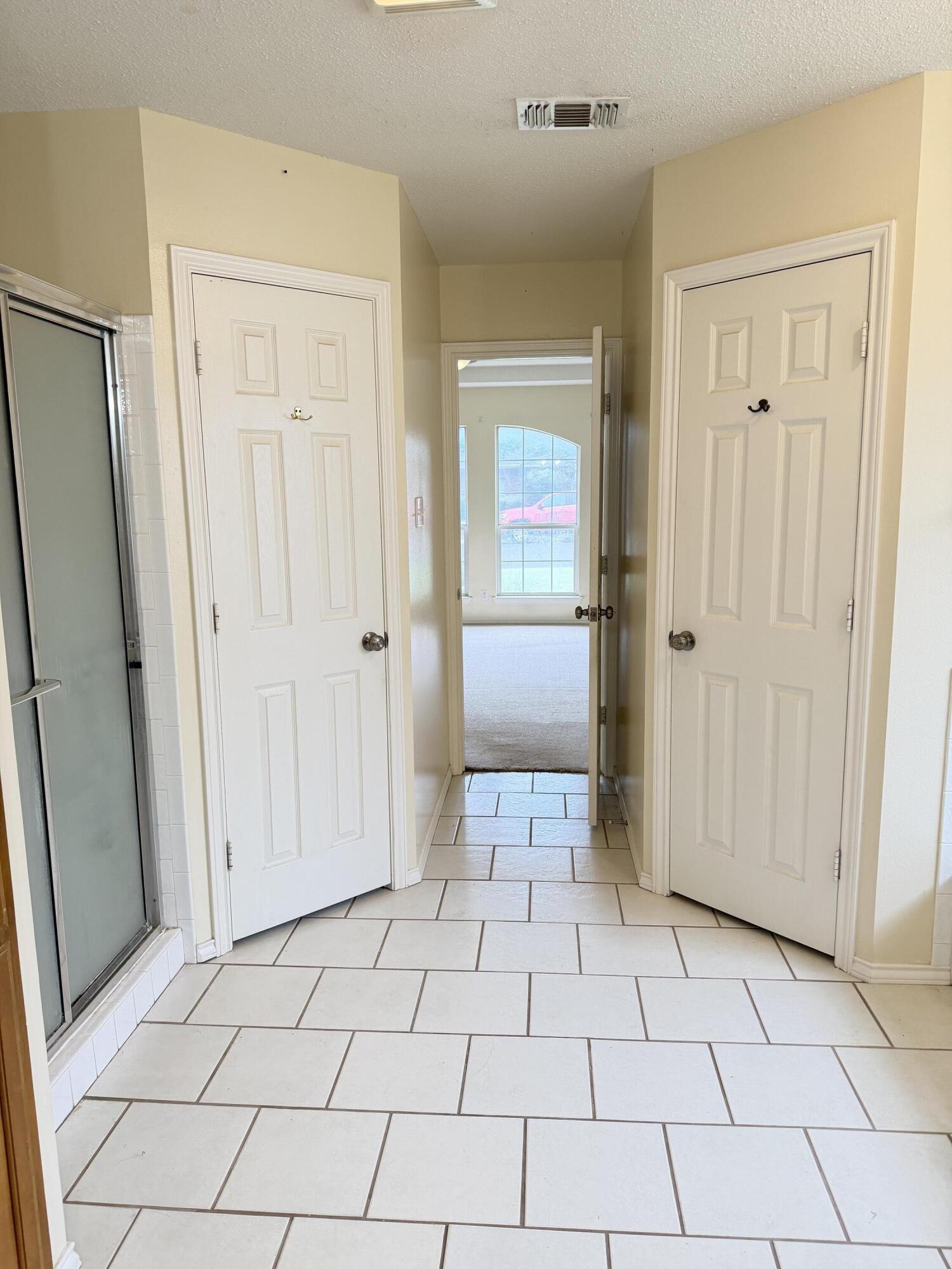3514 Shadyhill Drive Property Photo 12
