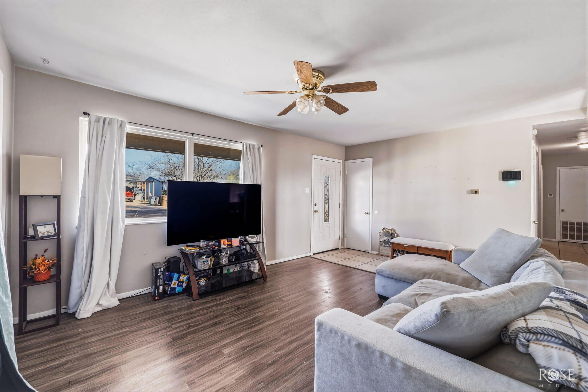 2215 Greenwood Street Property Photo 6
