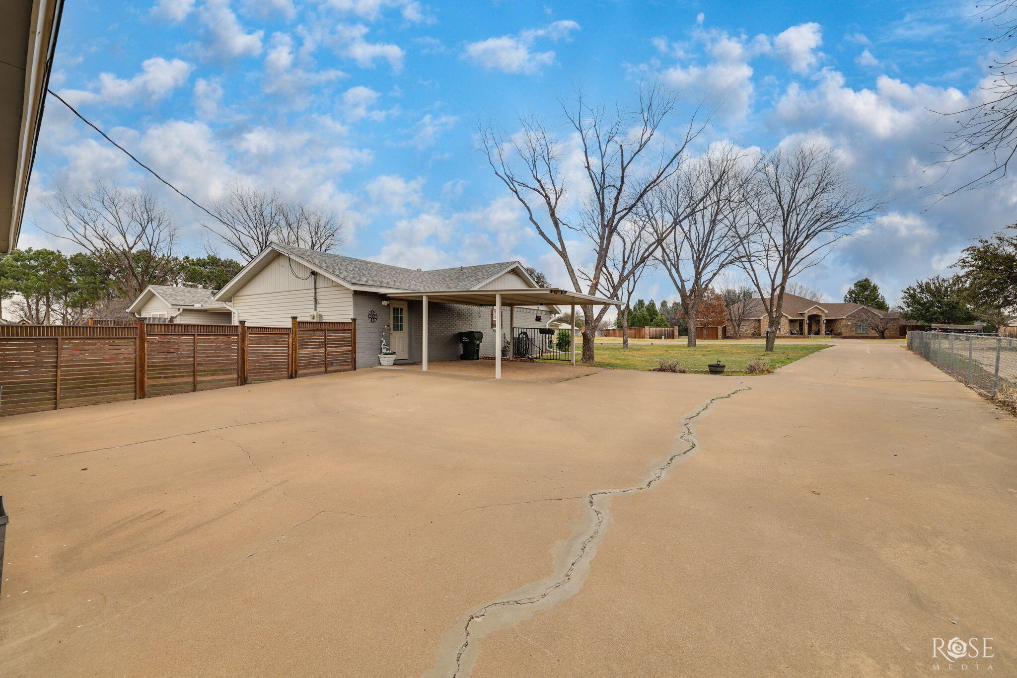 2052 Country Club Estates Circle Property Photo 47