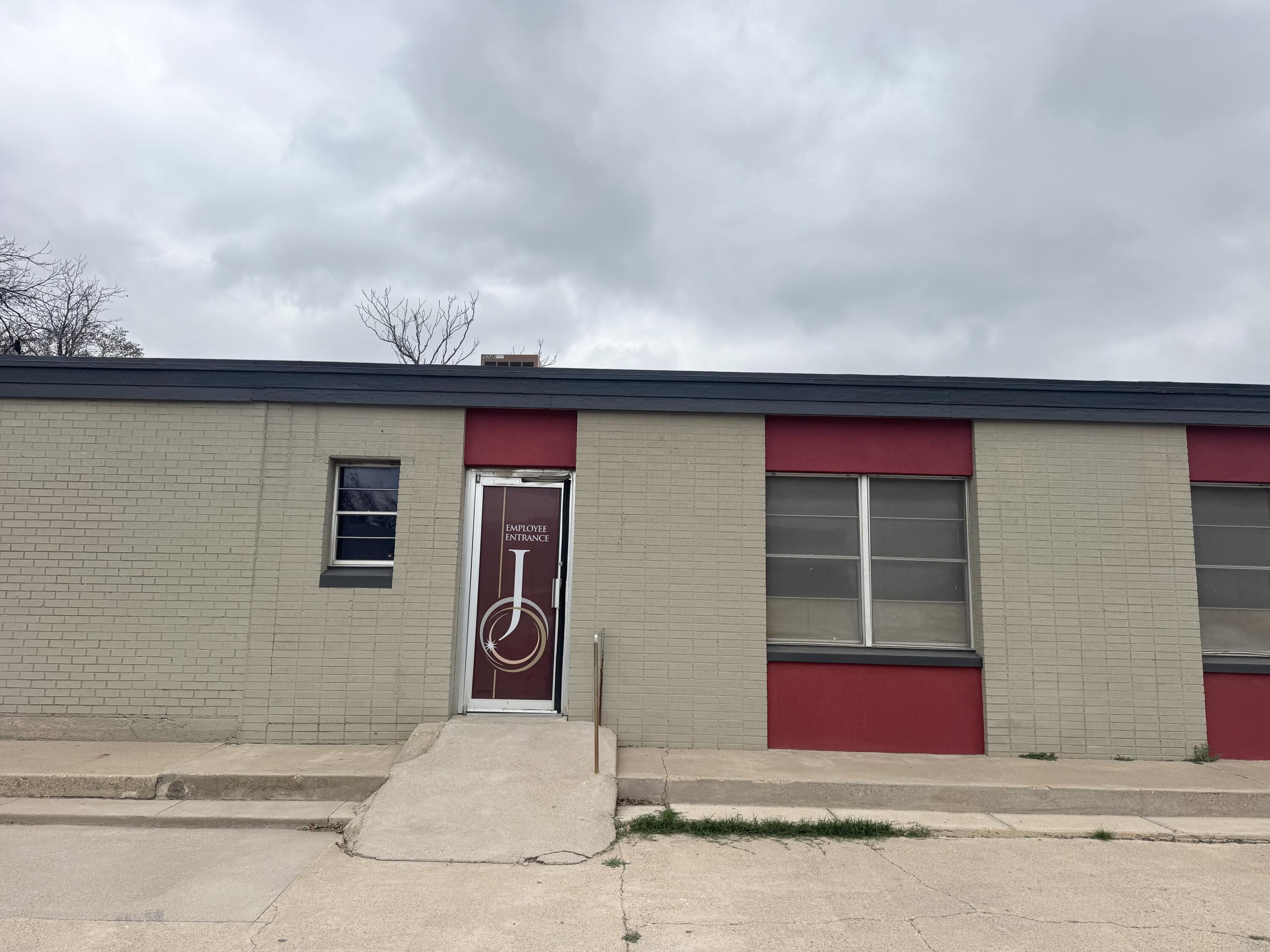 1225 S Chadbourne Street Property Photo 12
