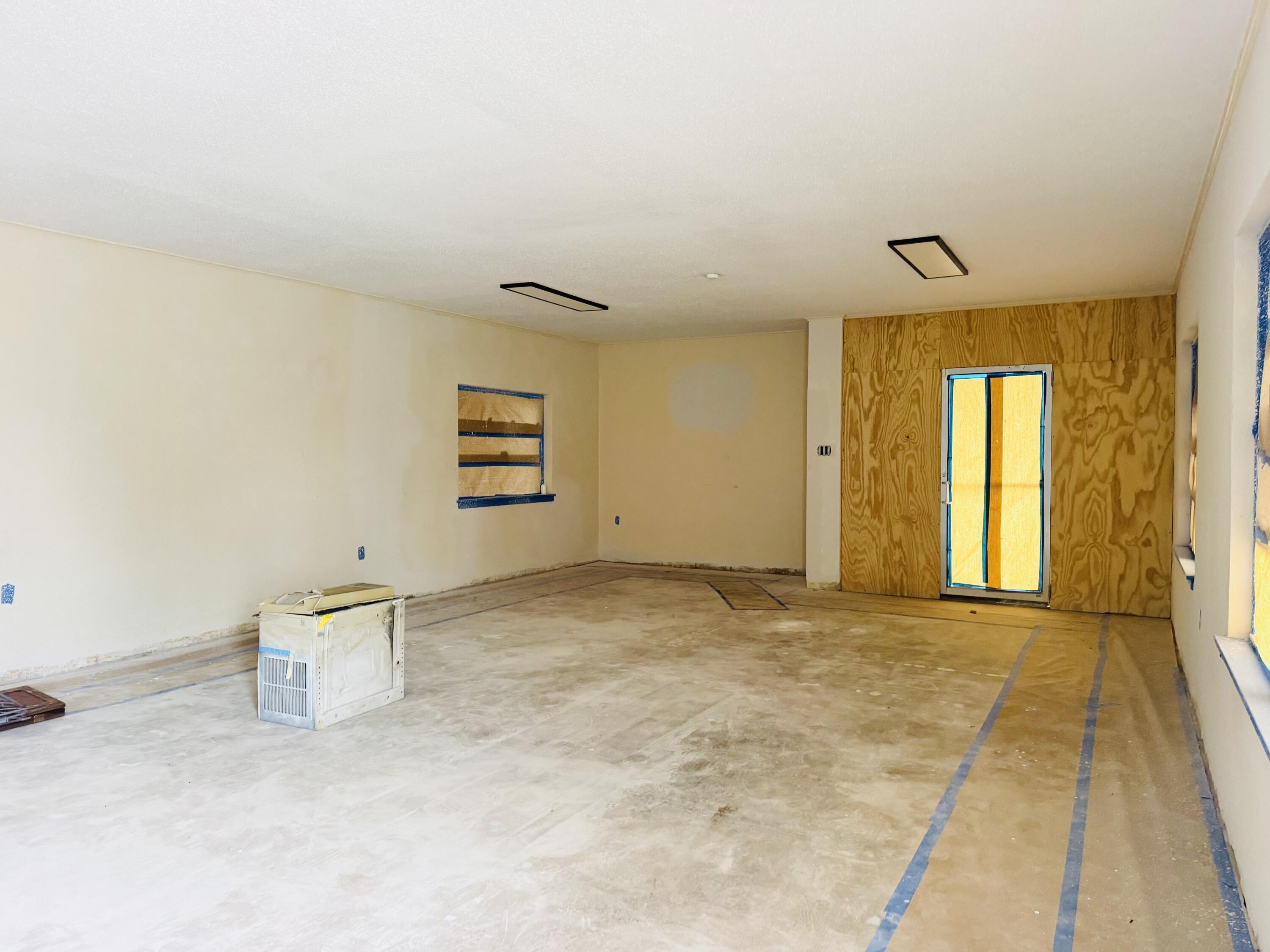 1225 S Chadbourne Street Property Photo 16