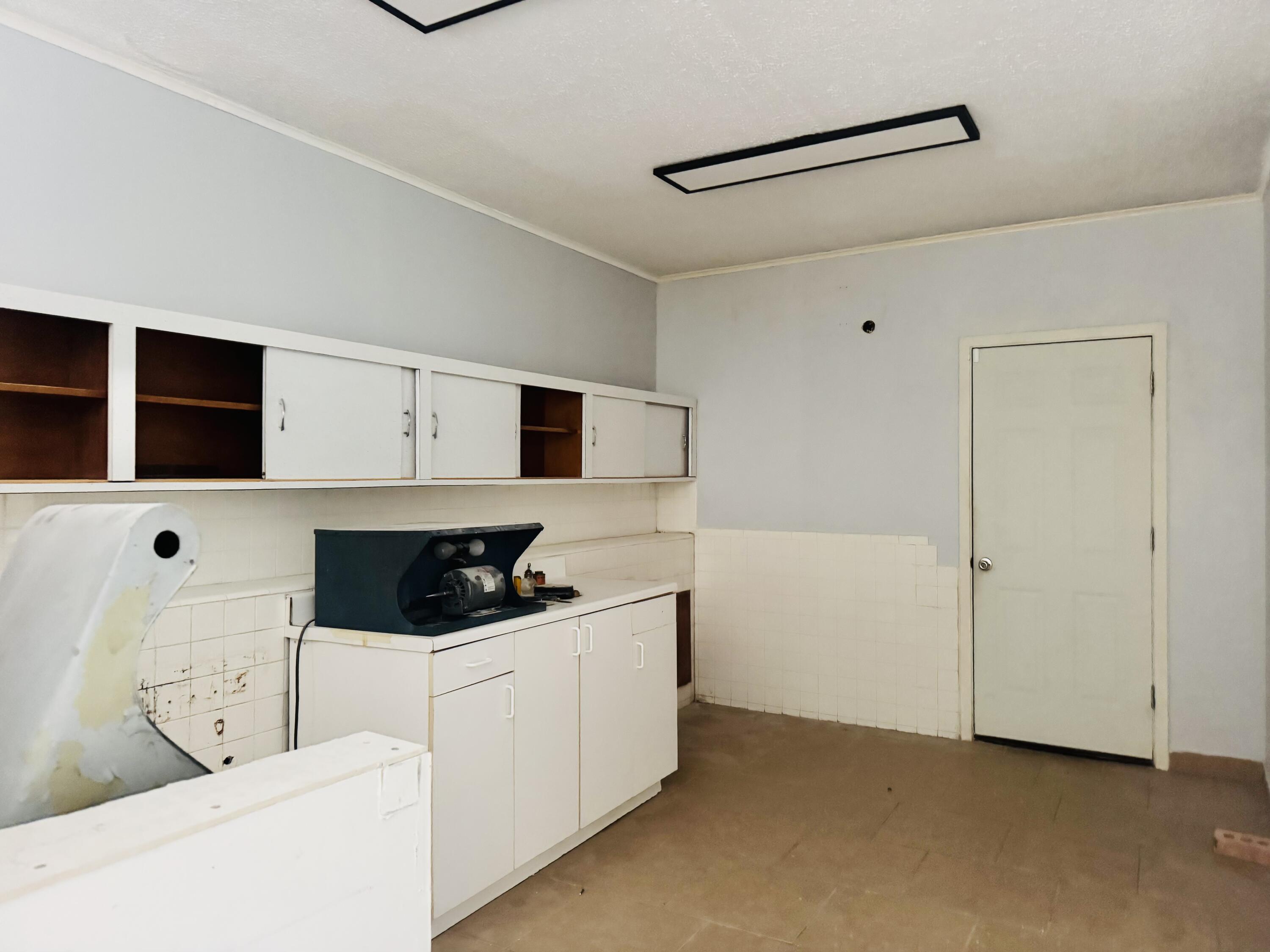 1225 S Chadbourne Street Property Photo 18