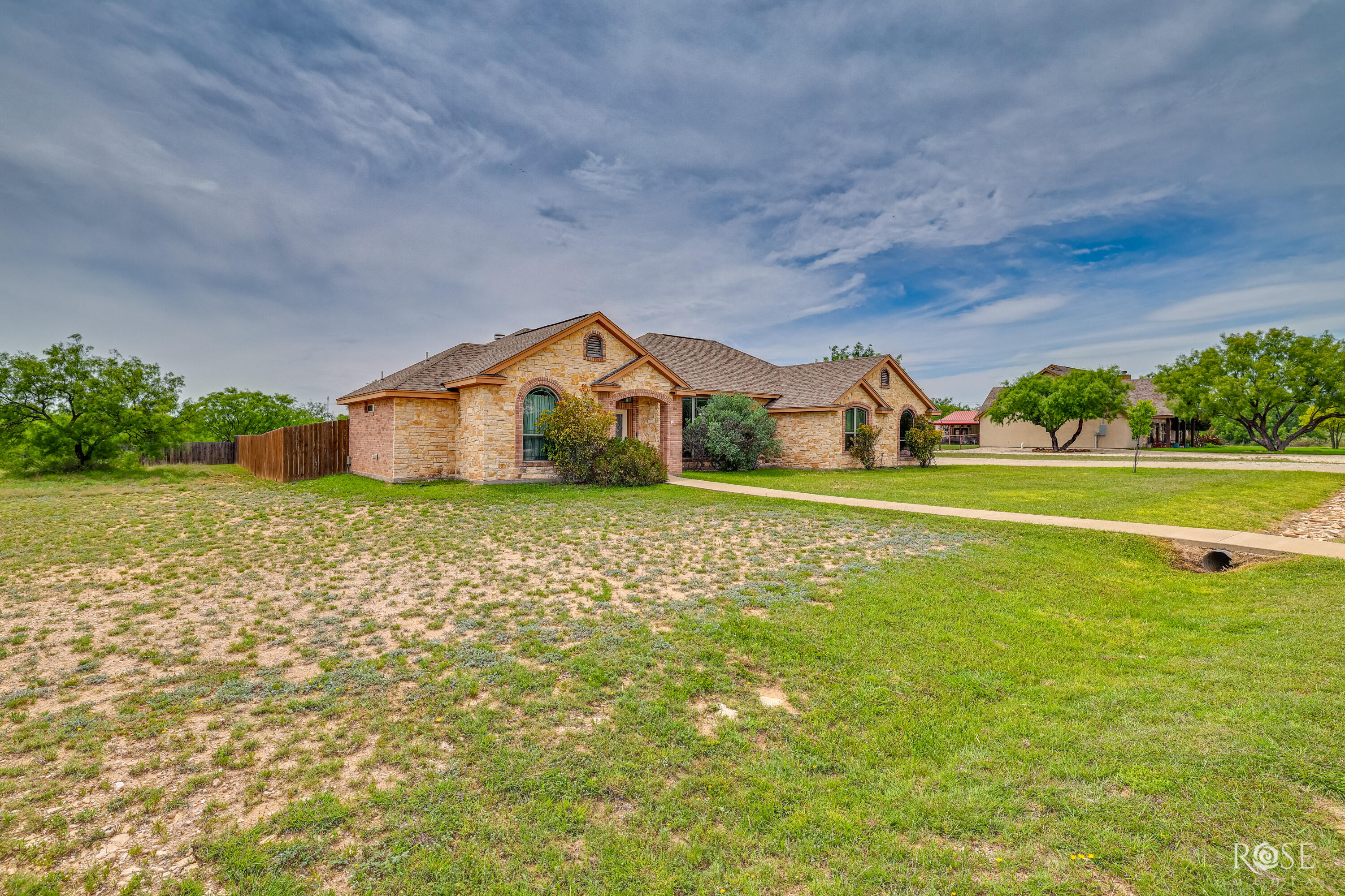 3219 Lakota Lane Property Photo 4