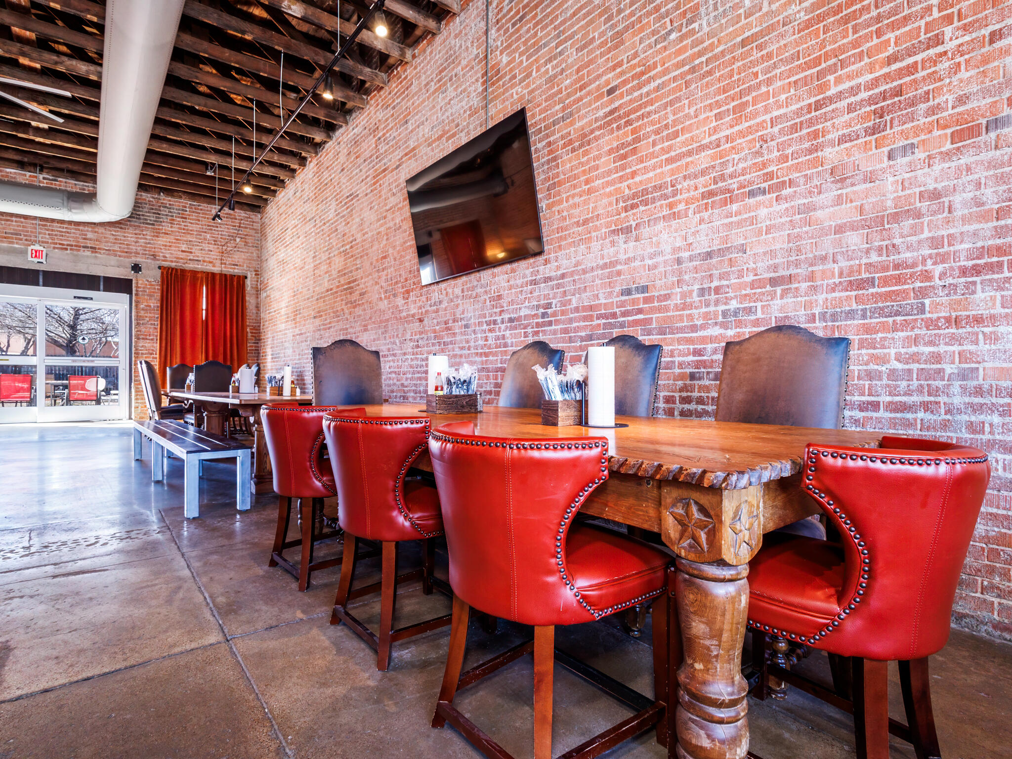 420 S Commercial Avenue Property Photo 10