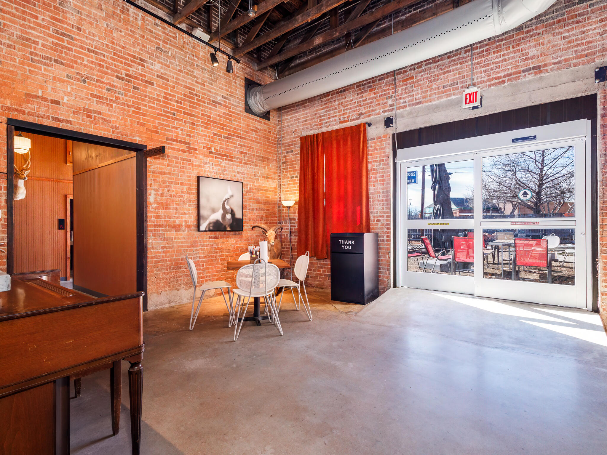 420 S Commercial Avenue Property Photo 14