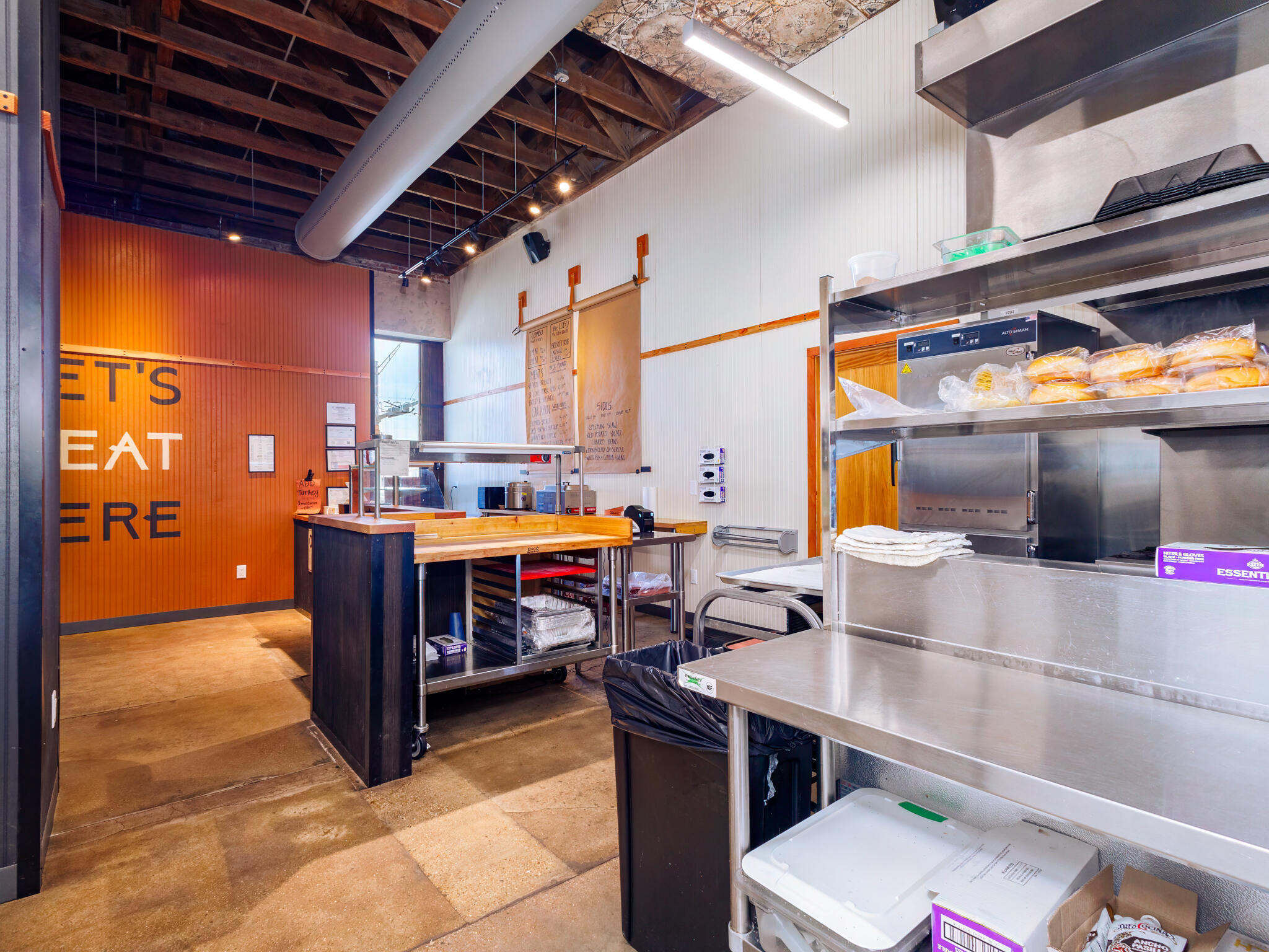 420 S Commercial Avenue Property Photo 29