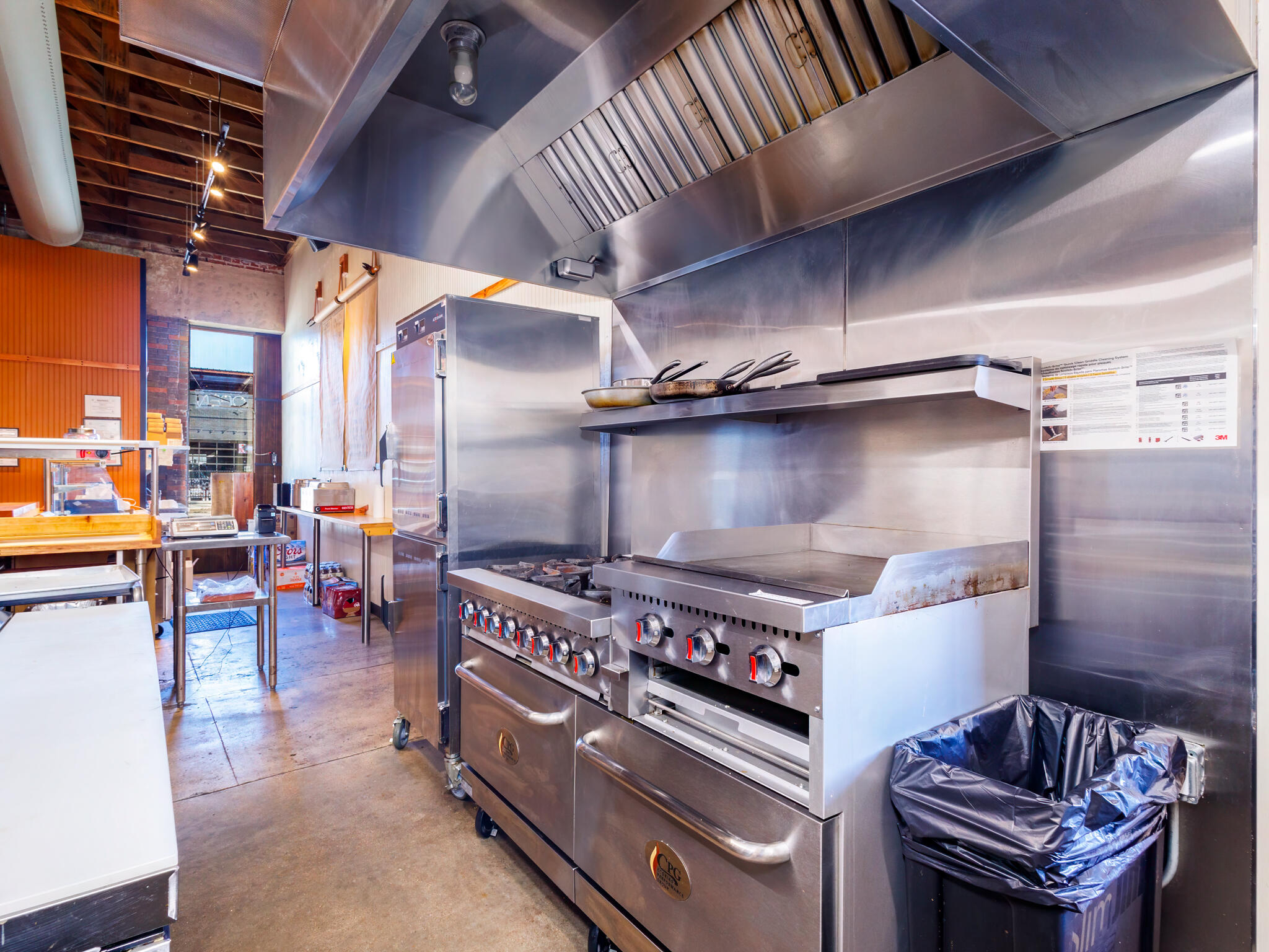 420 S Commercial Avenue Property Photo 33