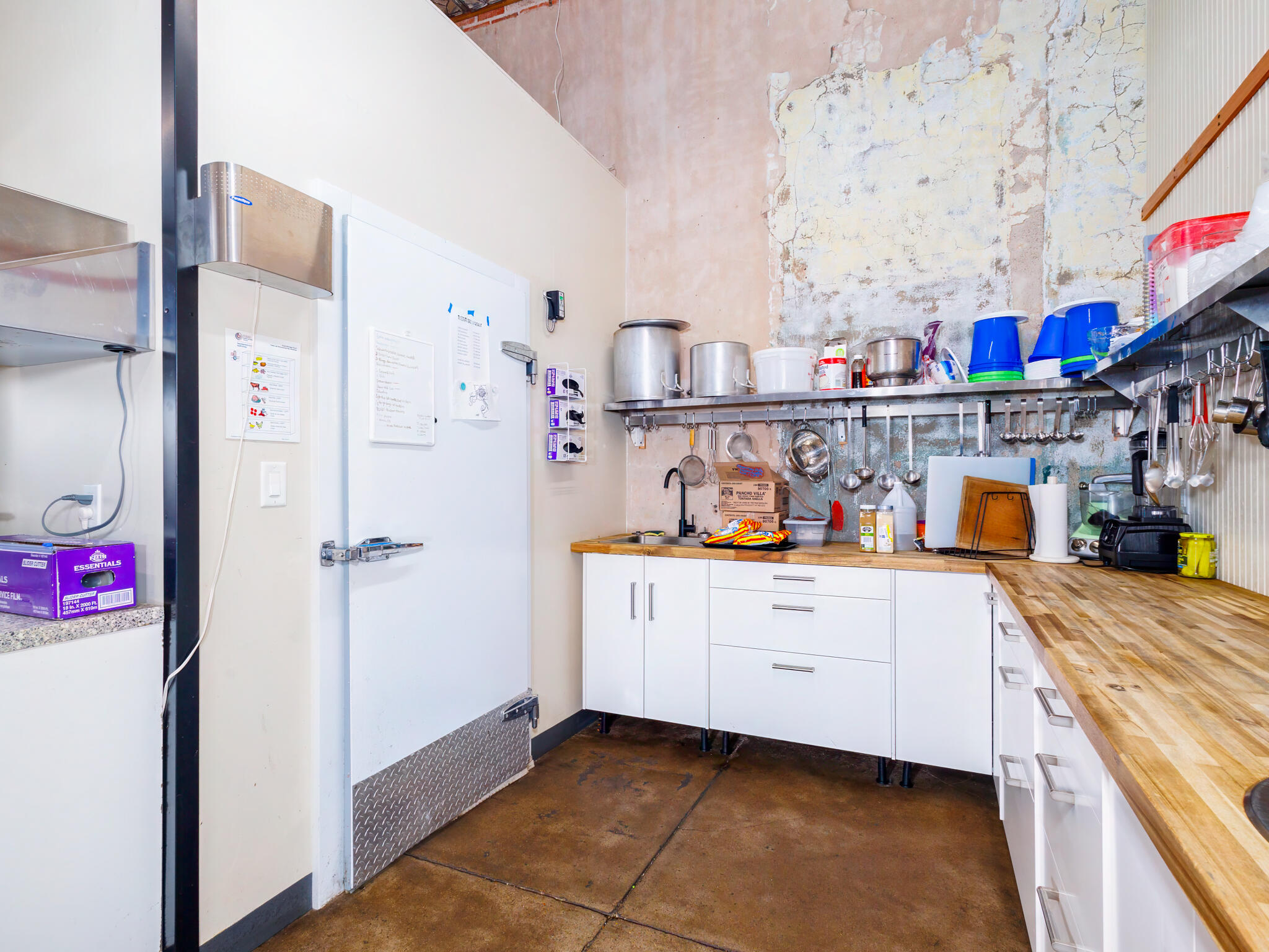 420 S Commercial Avenue Property Photo 37