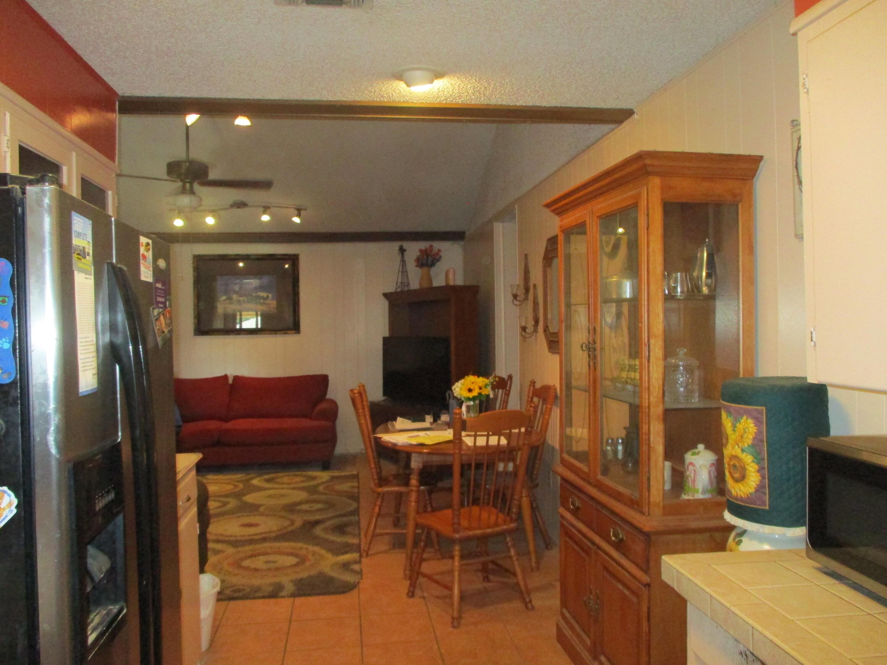 1709 Dove Creek Drive Property Photo 3