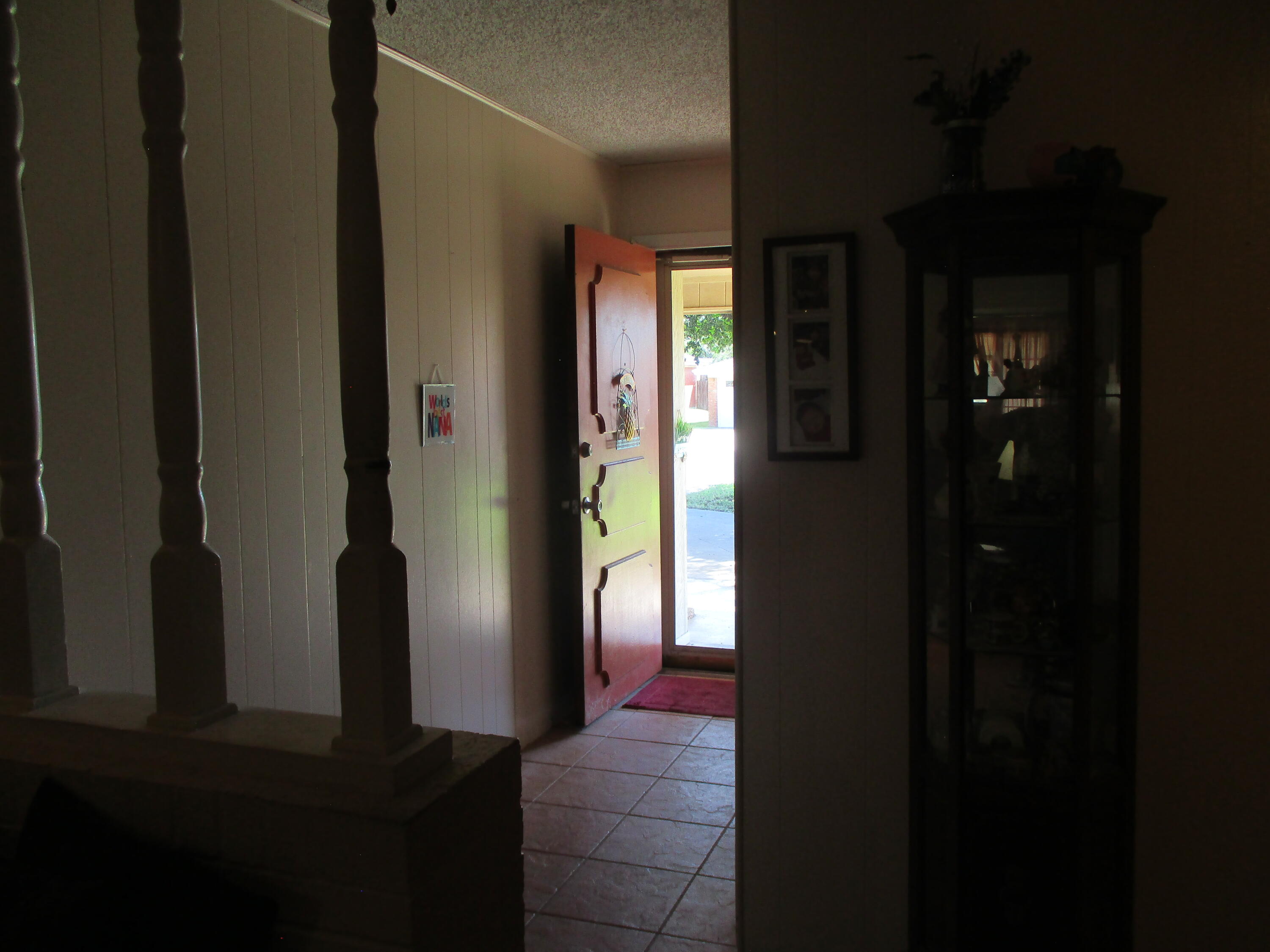 1709 Dove Creek Drive Property Photo 4