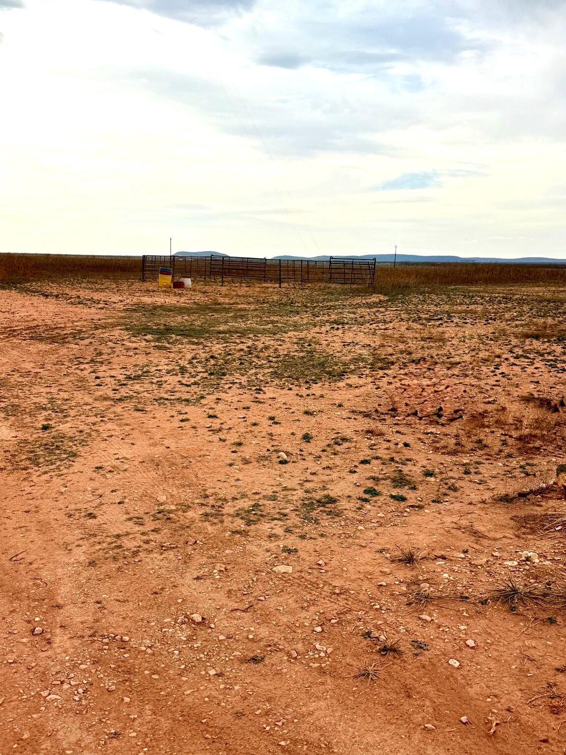 9776 W Grape Creek Road Property Photo 4