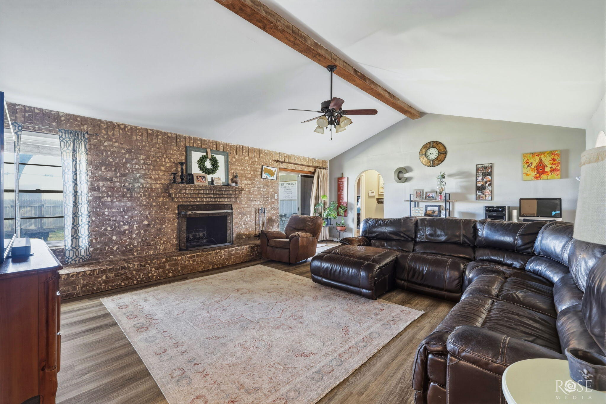 3934 Millbrook Drive Property Photo 7