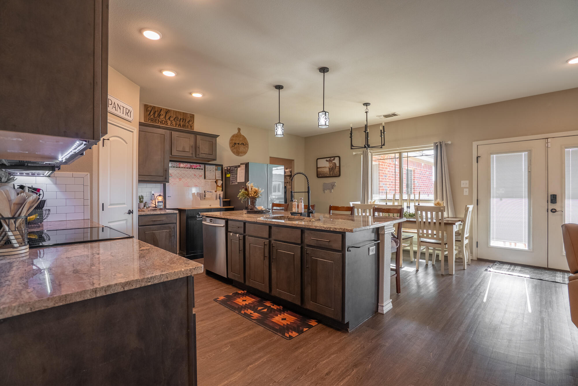 1865 S Concho Drive Property Photo 4