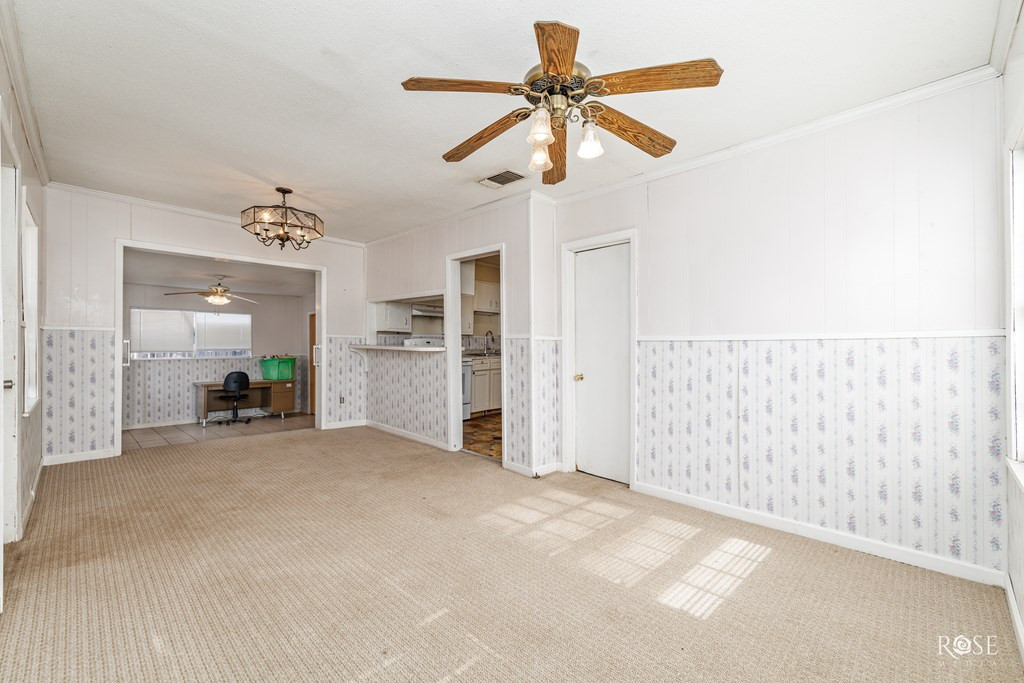 805 Mesquite Avenue Property Photo 5