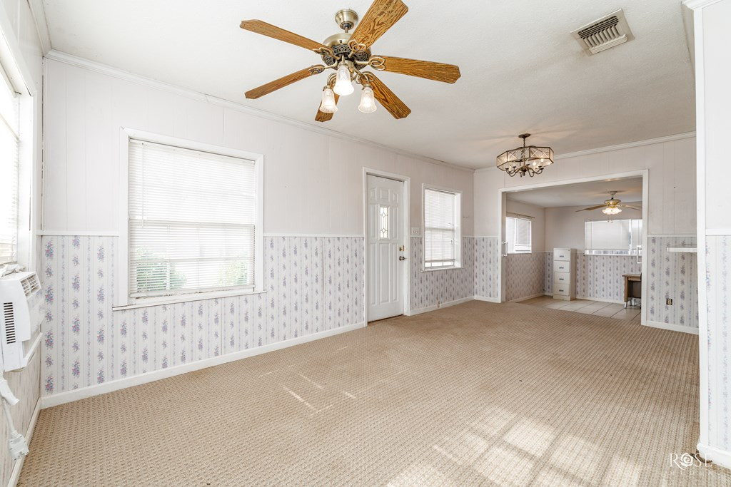 805 Mesquite Avenue Property Photo 6