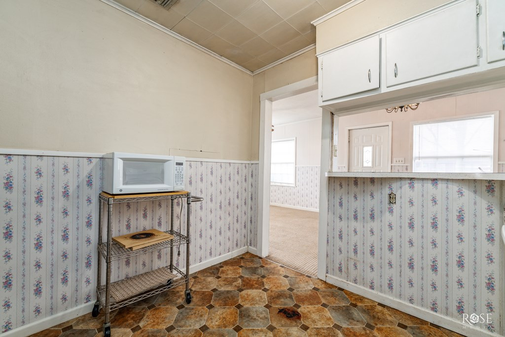 805 Mesquite Avenue Property Photo 9
