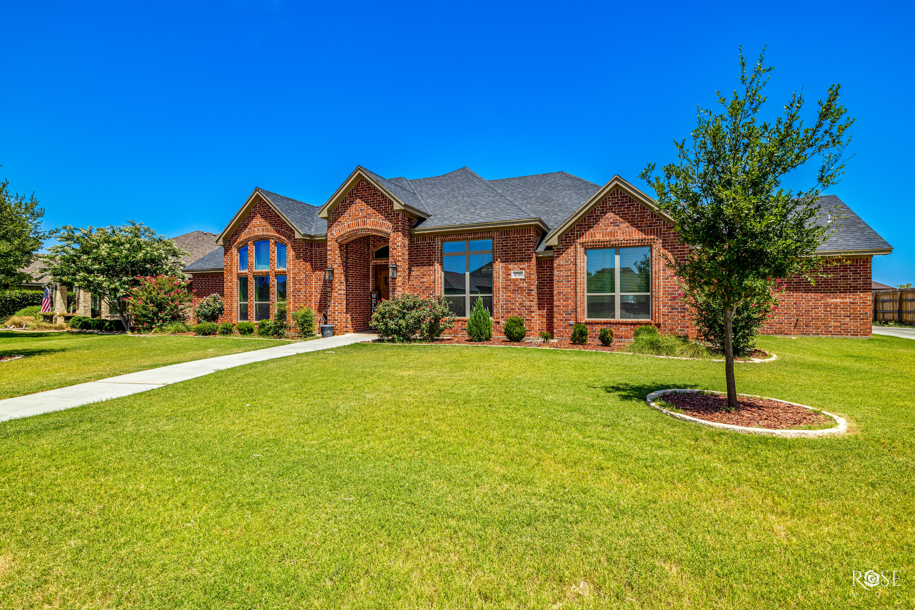 4710 Shadow Creek Drive Property Photo 5