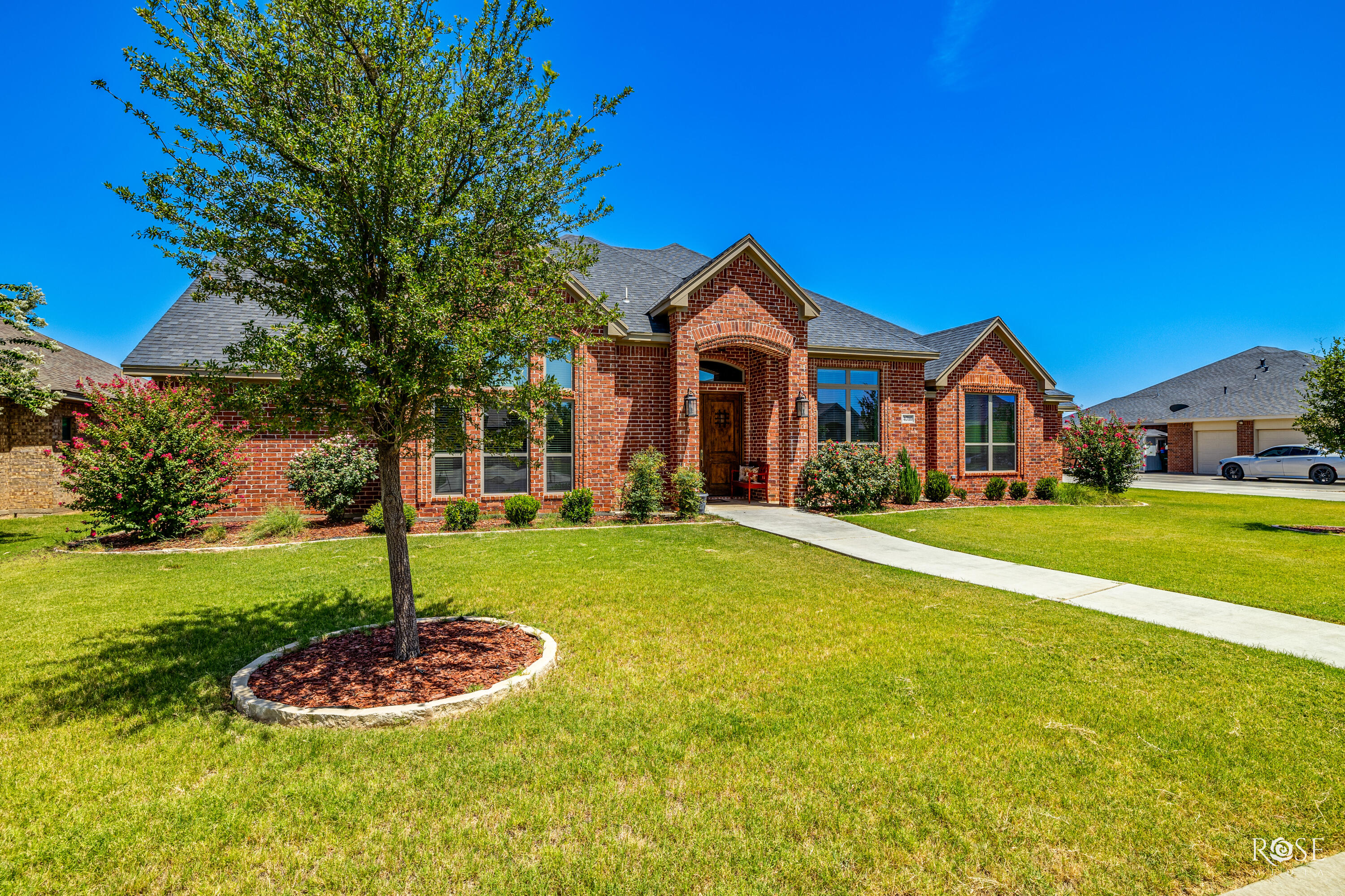 4710 Shadow Creek Drive Property Photo 6