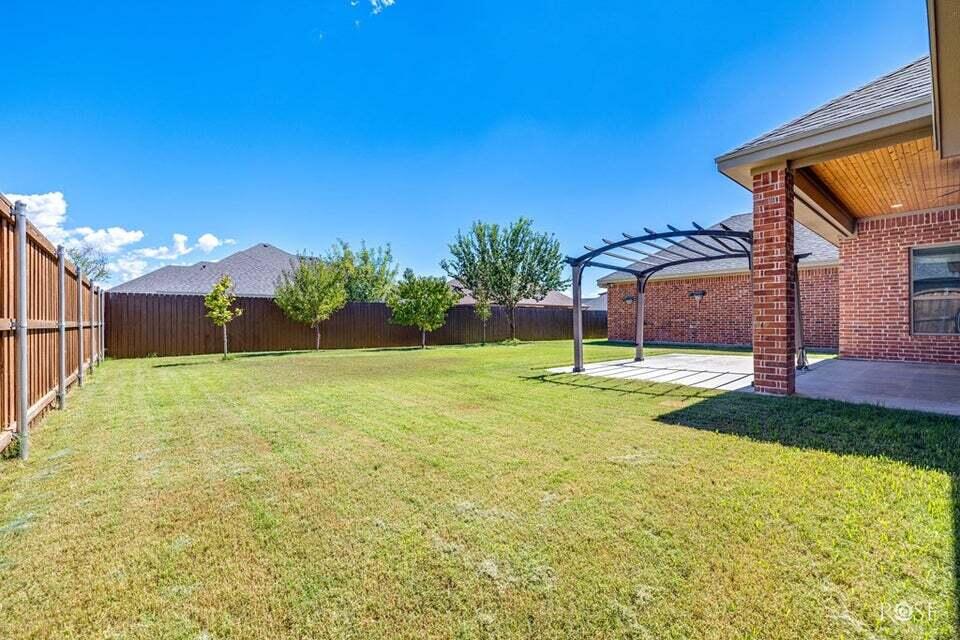 4710 Shadow Creek Drive Property Photo 35