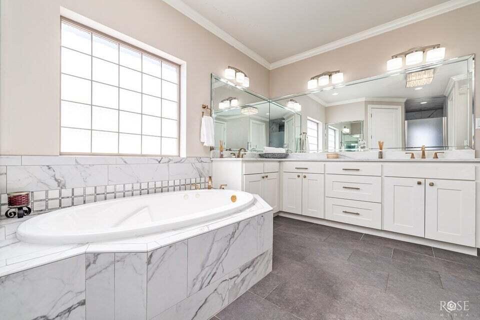 4710 Shadow Creek Drive Property Photo 42