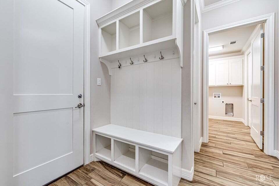 4710 Shadow Creek Drive Property Photo 44