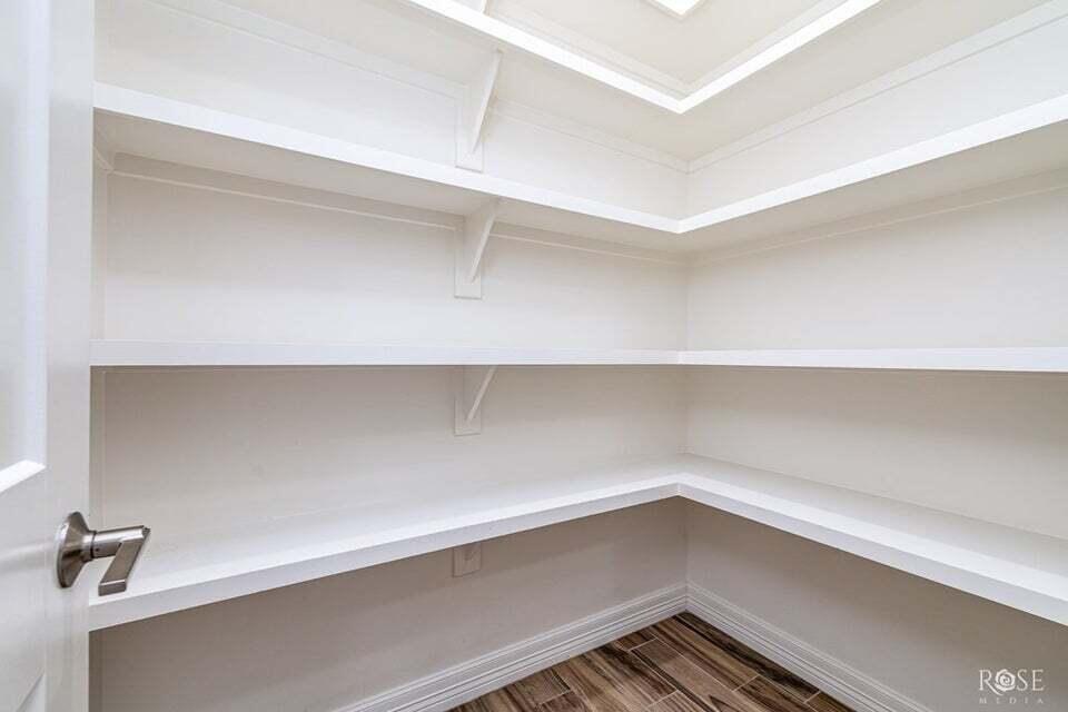 4710 Shadow Creek Drive Property Photo 45