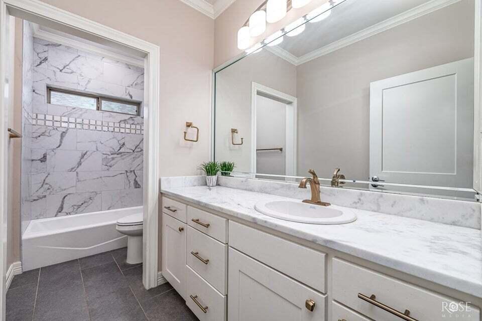 4710 Shadow Creek Drive Property Photo 46