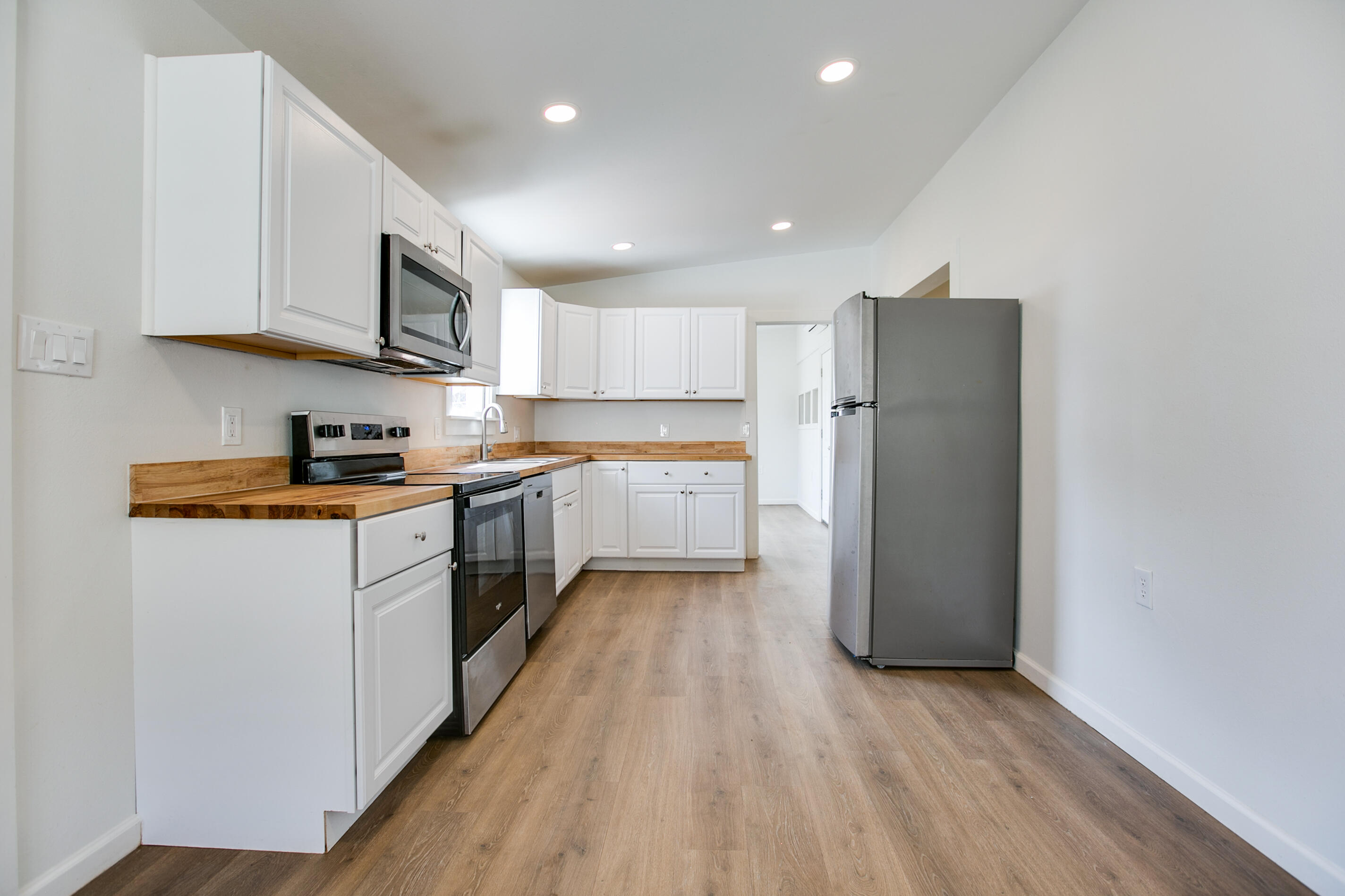 112 N Jefferson Street Property Photo 8
