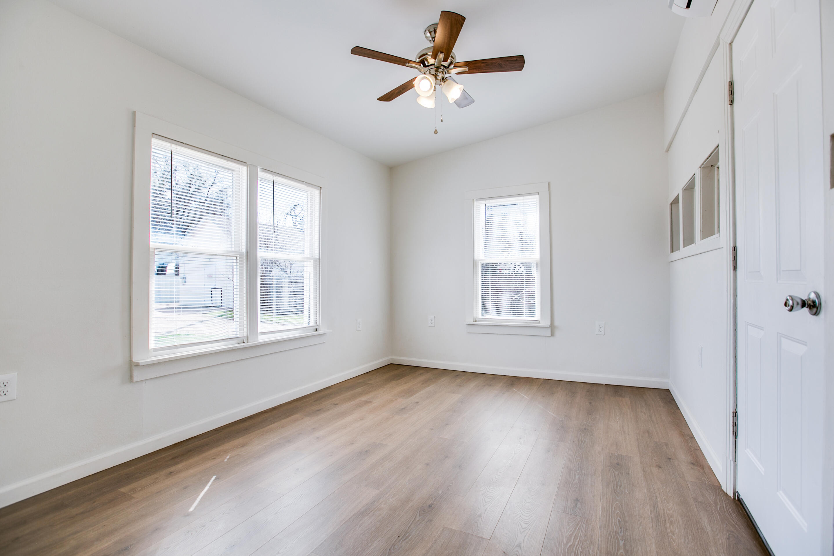 112 N Jefferson Street Property Photo 15