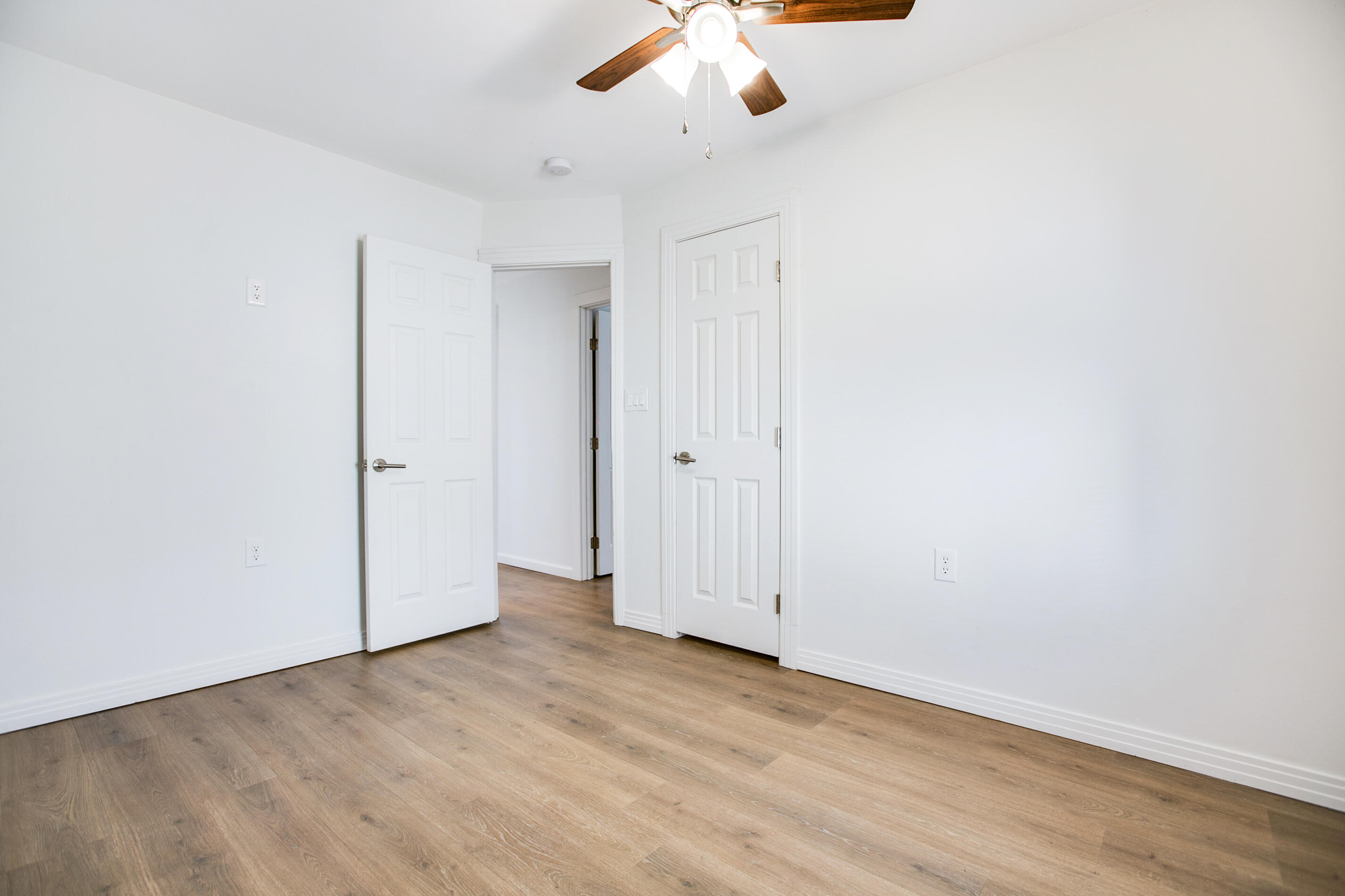 112 N Jefferson Street Property Photo 23