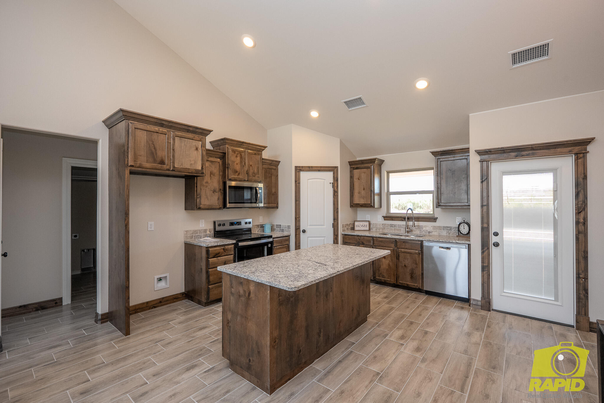 9665 Jaguar Trail Property Photo 4