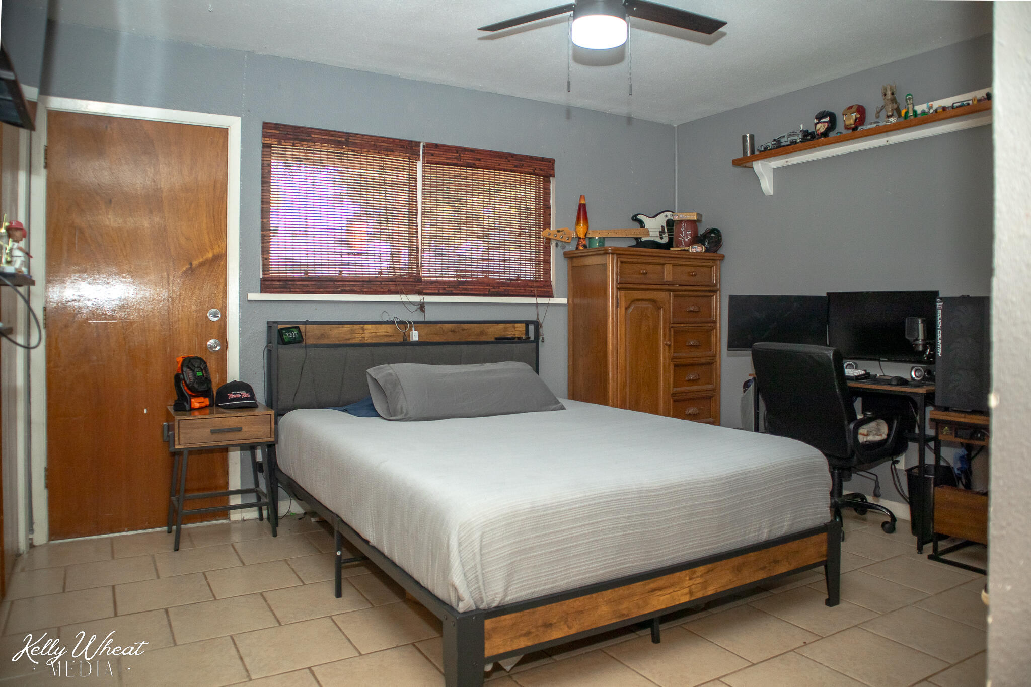 2638 University Avenue Property Photo 24