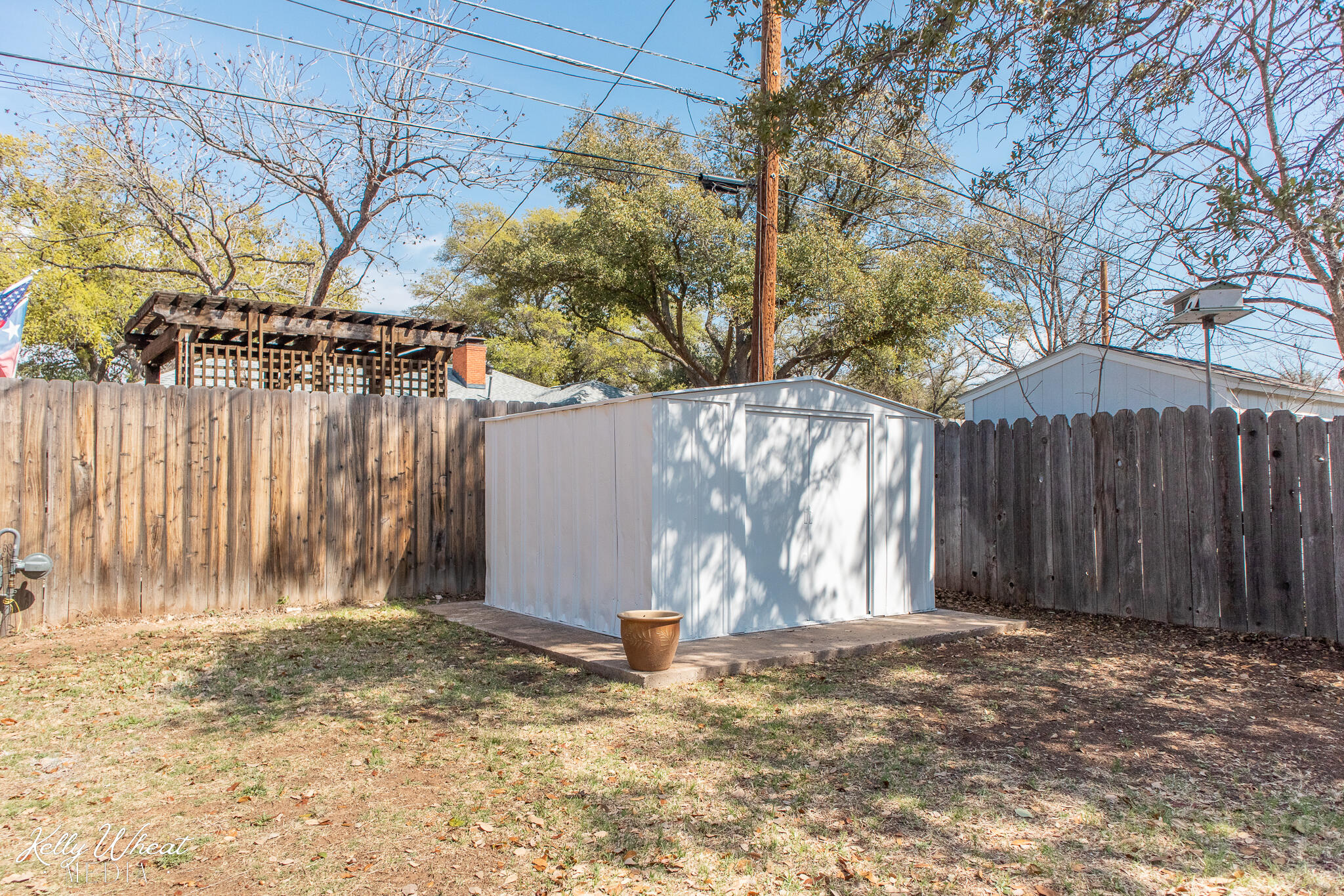 2638 University Avenue Property Photo 34
