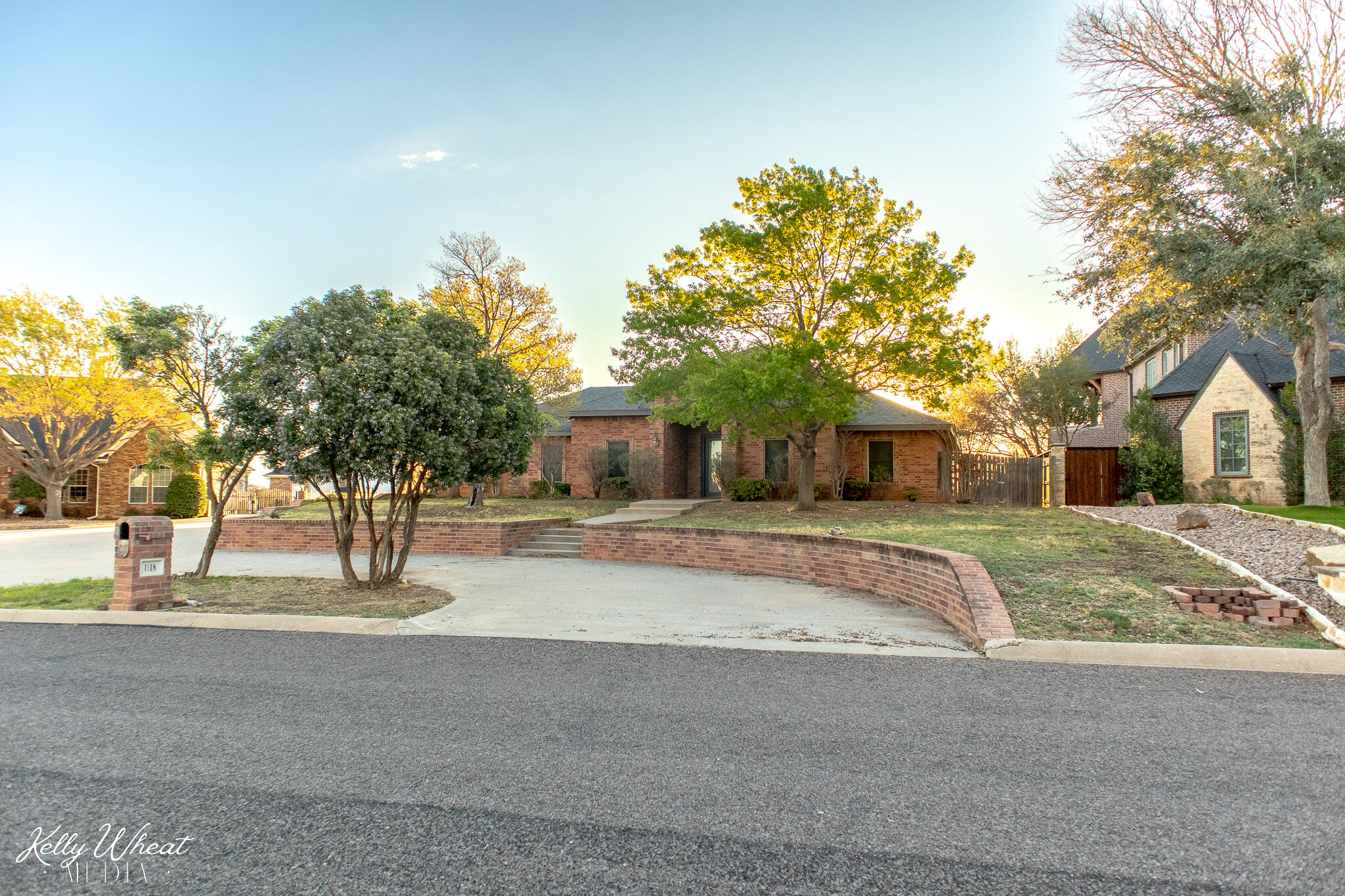 1118 Ashford Drive Property Photo 5