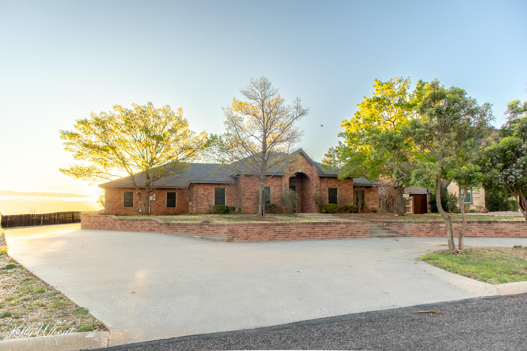1118 Ashford Drive Property Photo 7