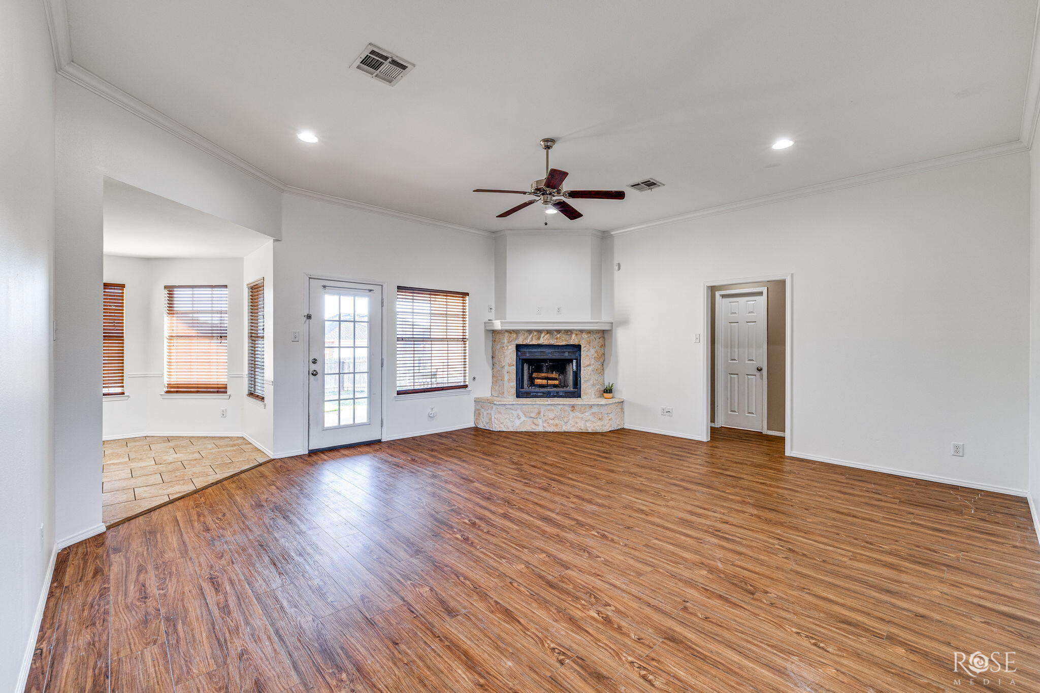 3630 Shadyhill Drive Property Photo 4