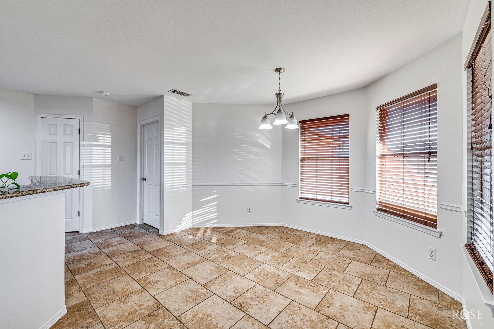3630 Shadyhill Drive Property Photo 7