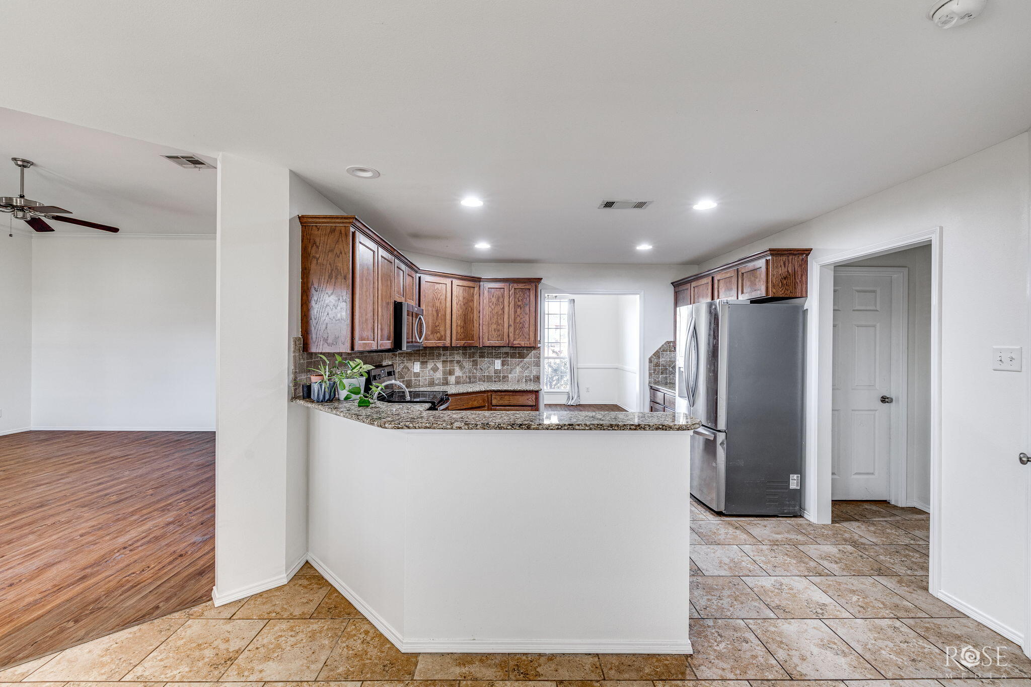 3630 Shadyhill Drive Property Photo 8