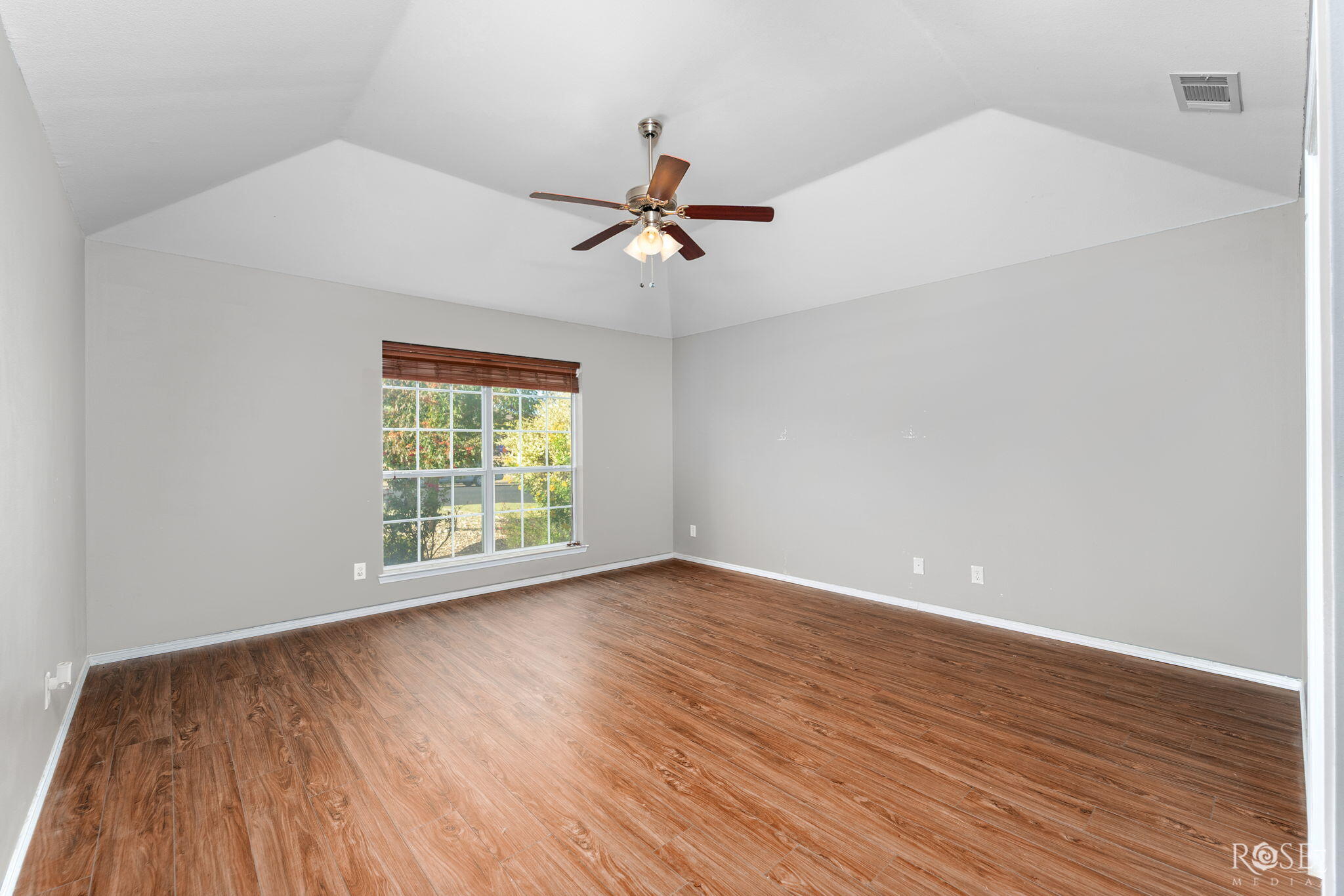3630 Shadyhill Drive Property Photo 13