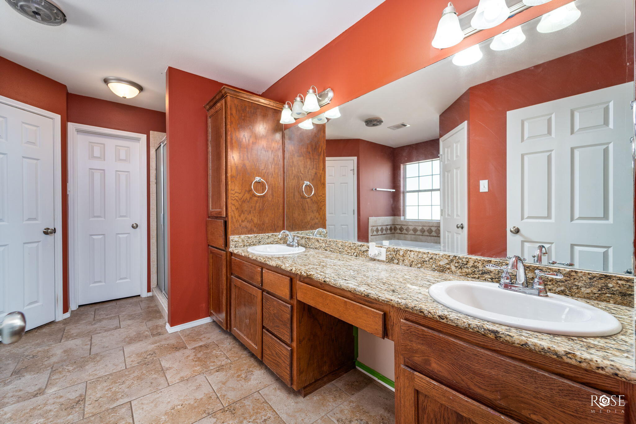 3630 Shadyhill Drive Property Photo 14