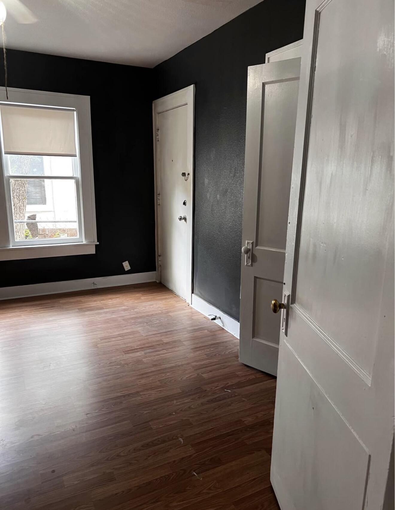 614 E Harris Avenue Property Photo 5