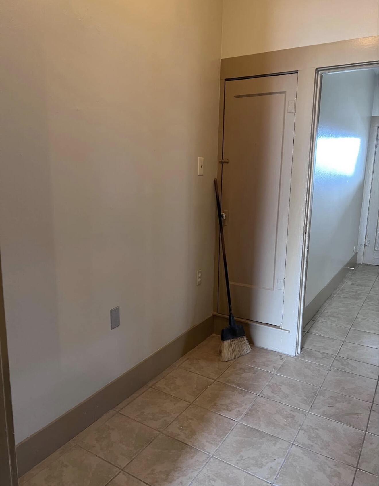 612 E Harris Avenue Property Photo 16
