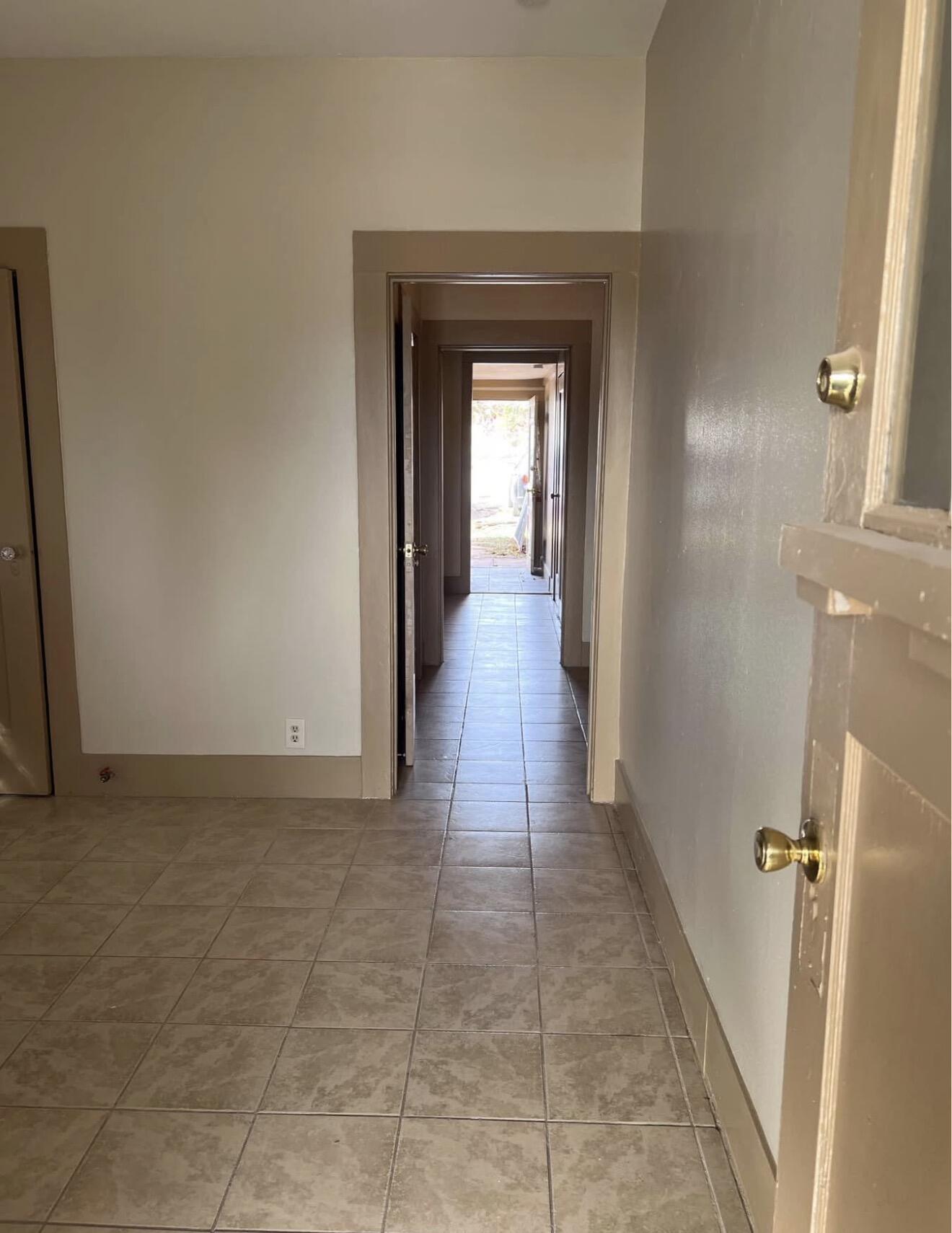 612 E Harris Avenue Property Photo 22