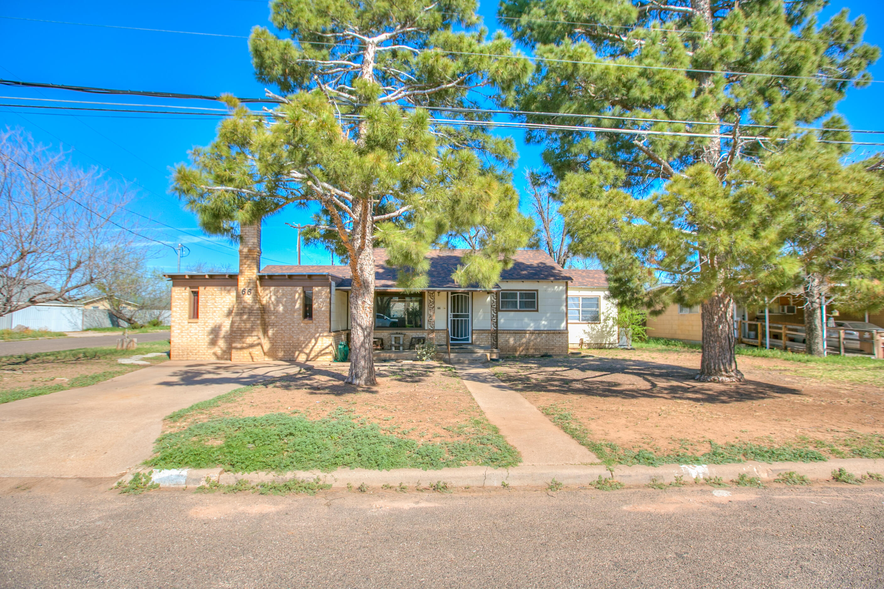 66 W 34th Street Property Photo 1