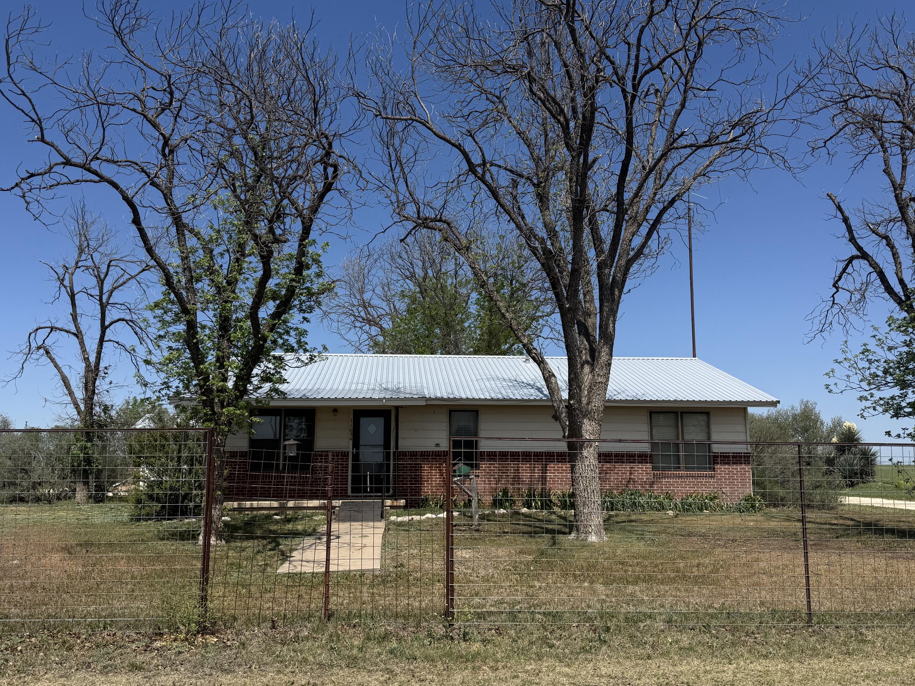 11634 Fm 388 Property Photo 1
