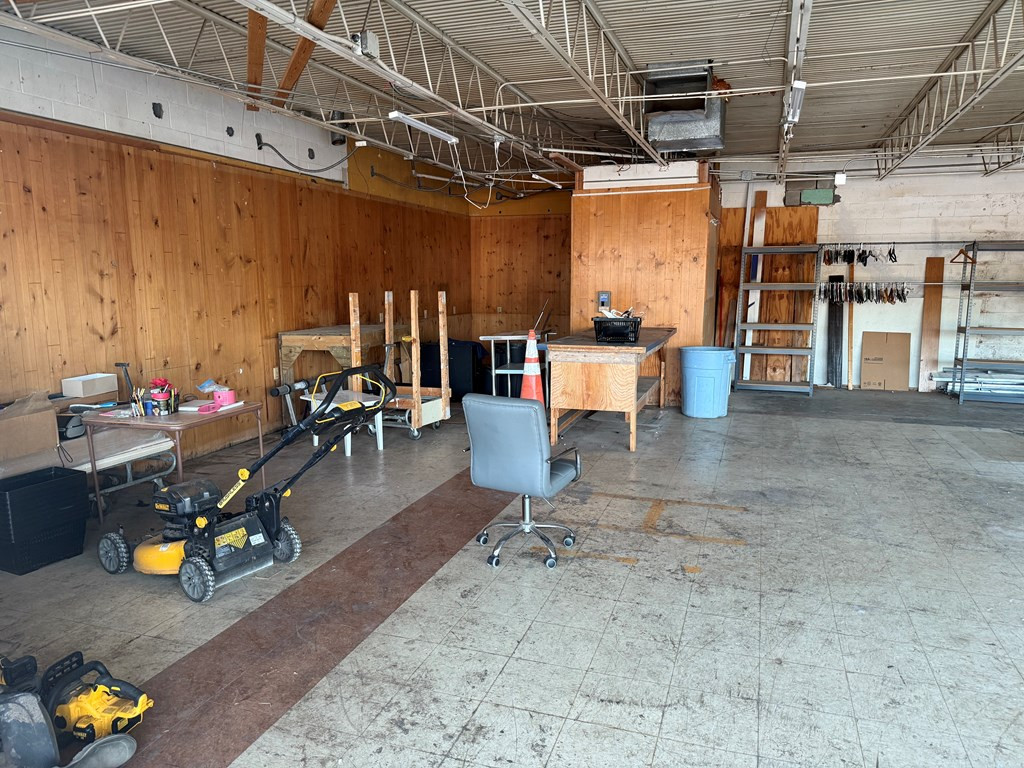 1319 Walnut Street Property Photo 5